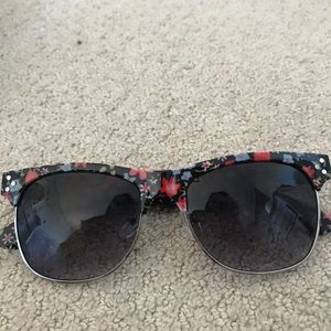 sunglasses